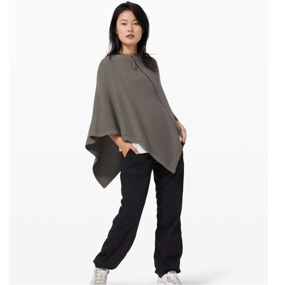 Lululemon On the Go poncho